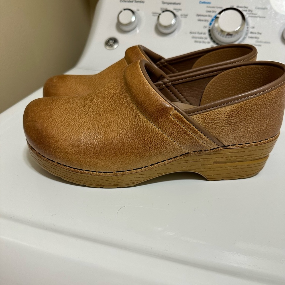 Dansko’s